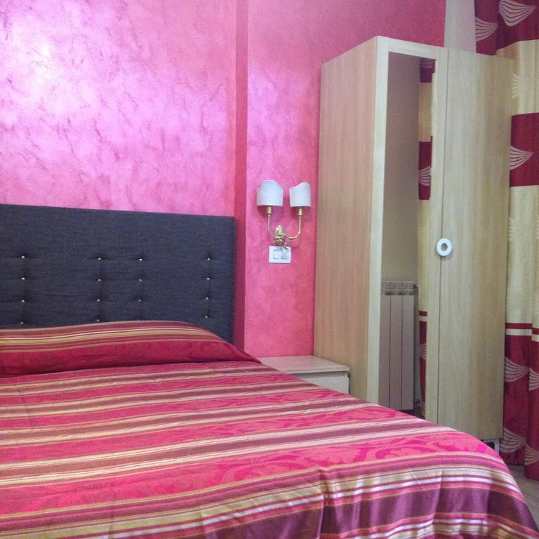 Tiburtina Guesthouse Roma Exterior foto