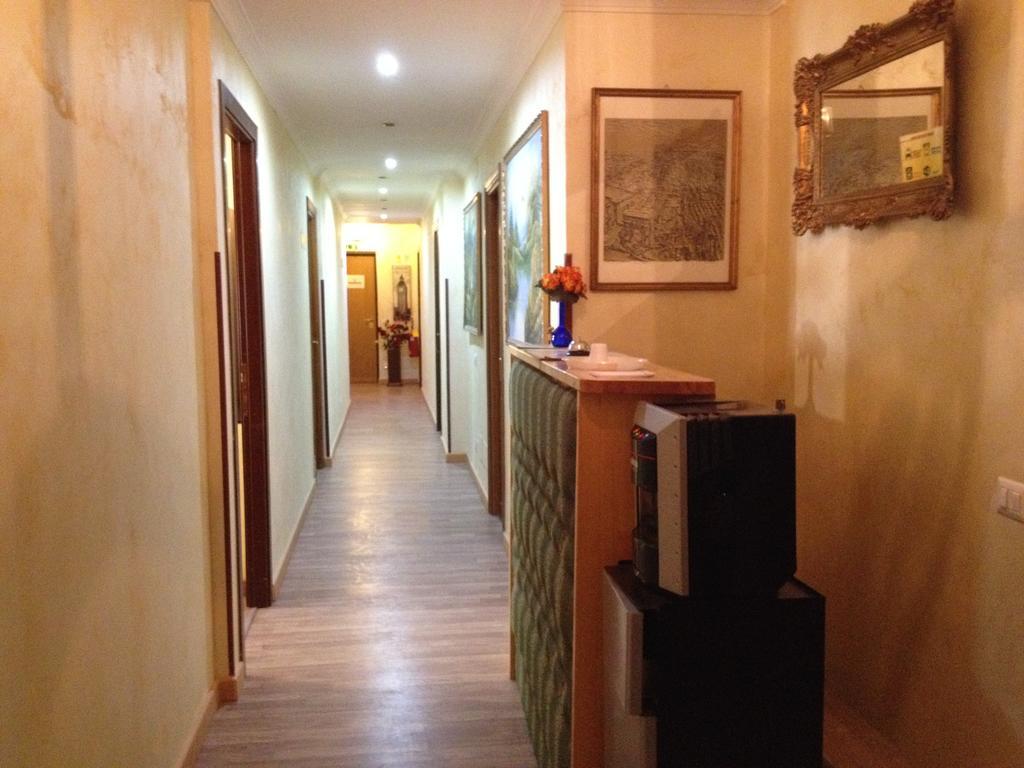 Tiburtina Guesthouse Roma Exterior foto